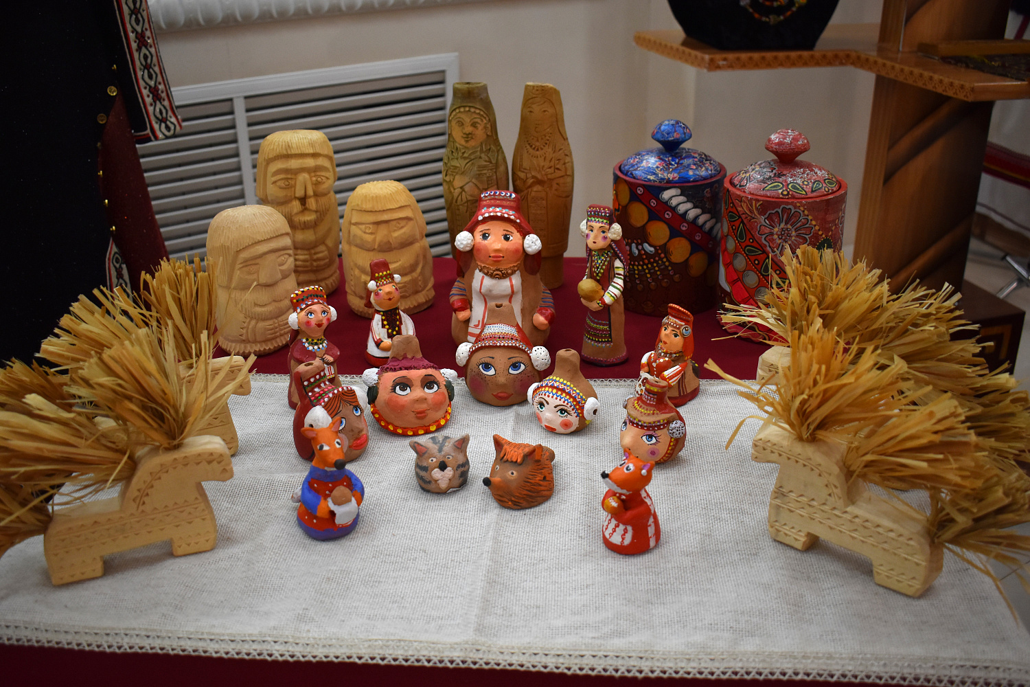 В Саранске состоялась выставка декоративно-прикладного искусства